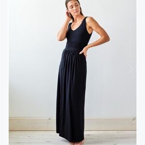 Brass the tank maxi dress sleeveless black jersey stretch pockets small